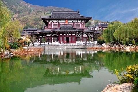 Huaqing Palace